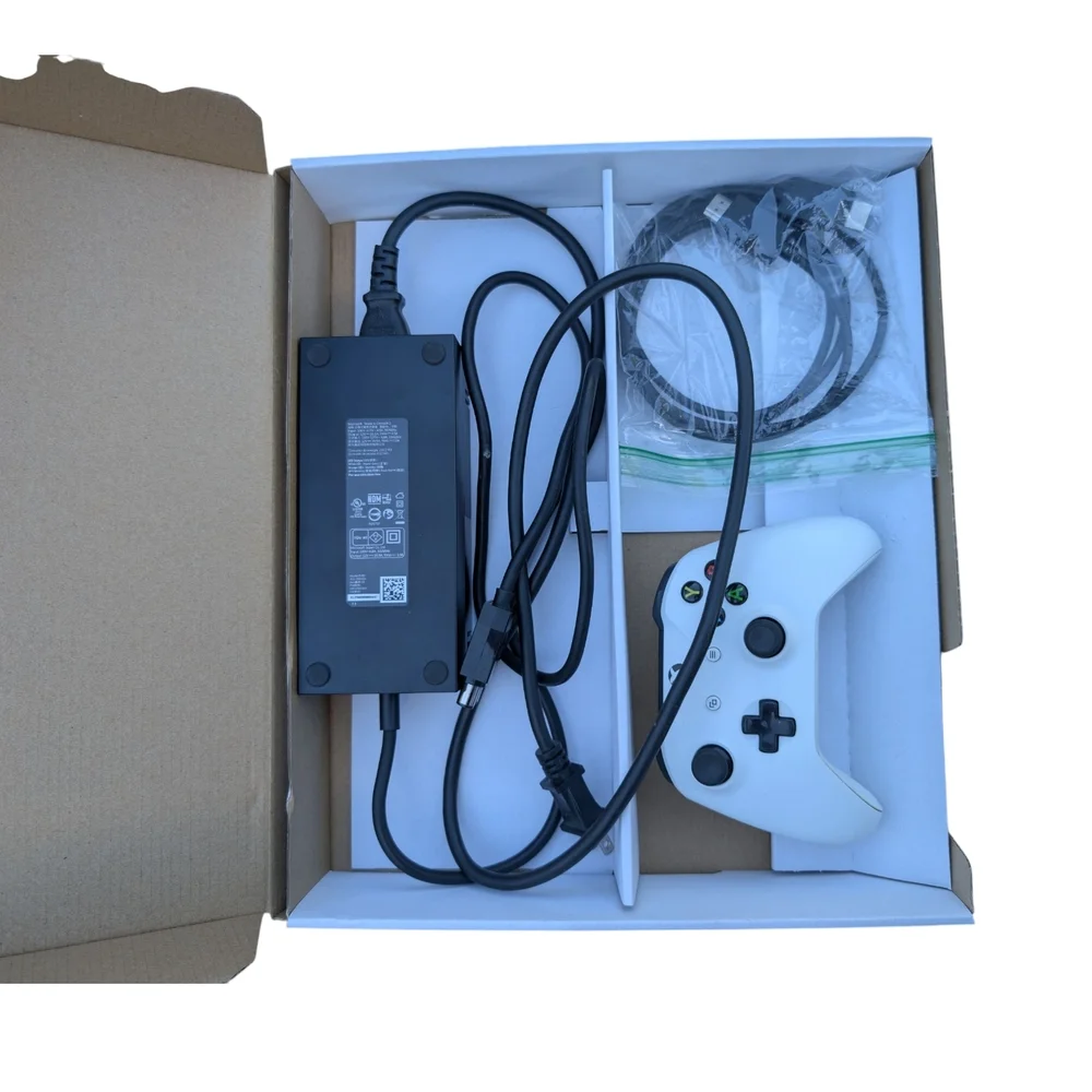 Xbox One Halo Edition Console Model 1540
